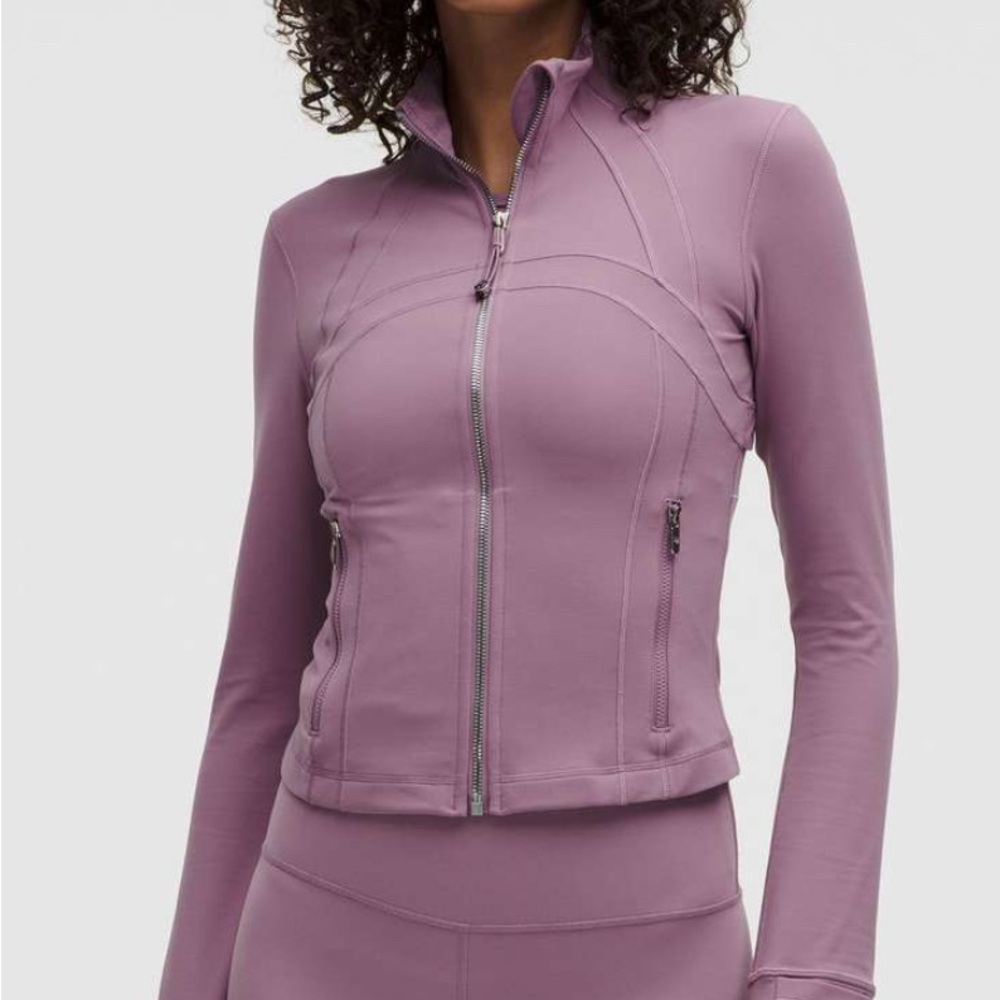 Lululemon Cropped Define Lavender Lux Silver size 6 NWT